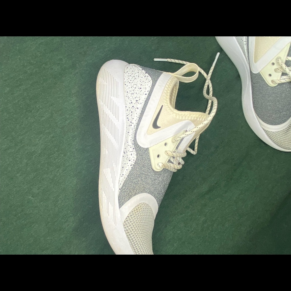 Nike Tennis shoes. Worn a handful of times